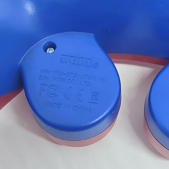 Hori Wii / Wii U Mario Red / Blue Controller US Seller Tight Sticks Tested Works - Picture 8 of 9